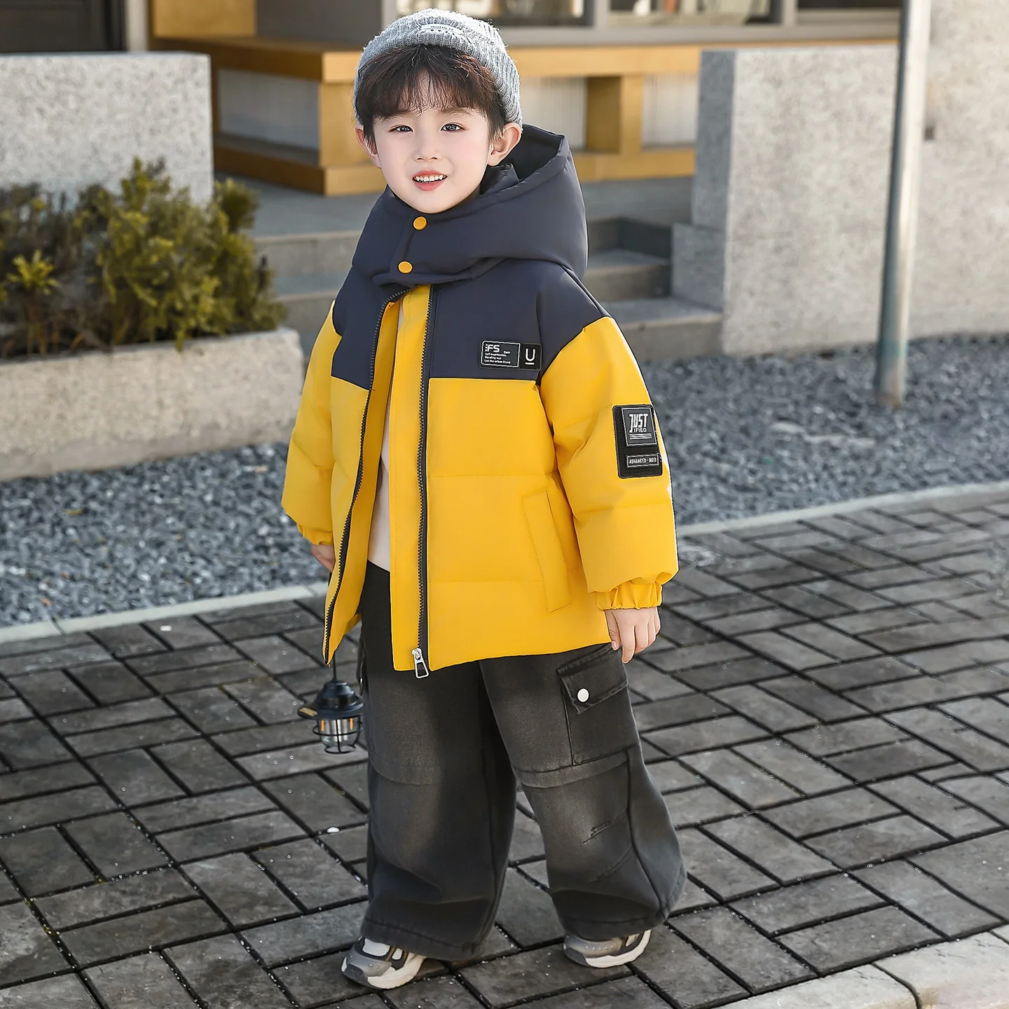 

Модная зимняя куртка-пуховик для мальчиков: теплая, молодежная, в корейском стиле, свободного кроя, для дома