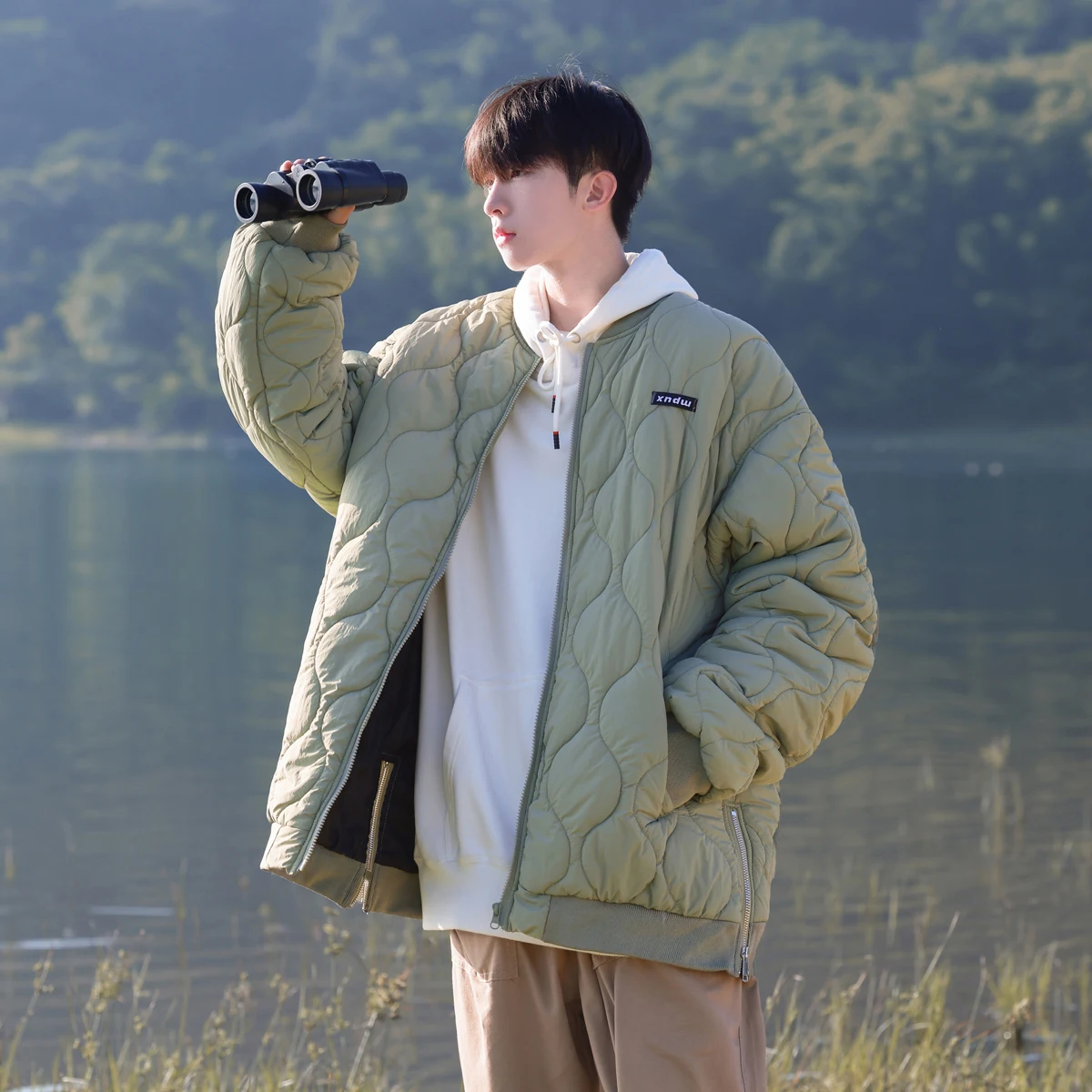 

Мужская зимняя утепленная хлопковая куртка 2024 года, новая модель с ромбовидным узором в ретро-японском стиле, на молнии, повседневная