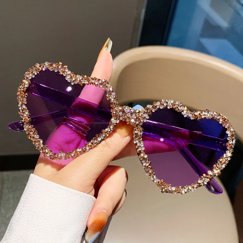 Luxury Heart Shaped Sunglasses Women Sparkling Rhinestone Glitter Sun Glasses Funny Party Eyewear Wedding Birthday Decor Shades