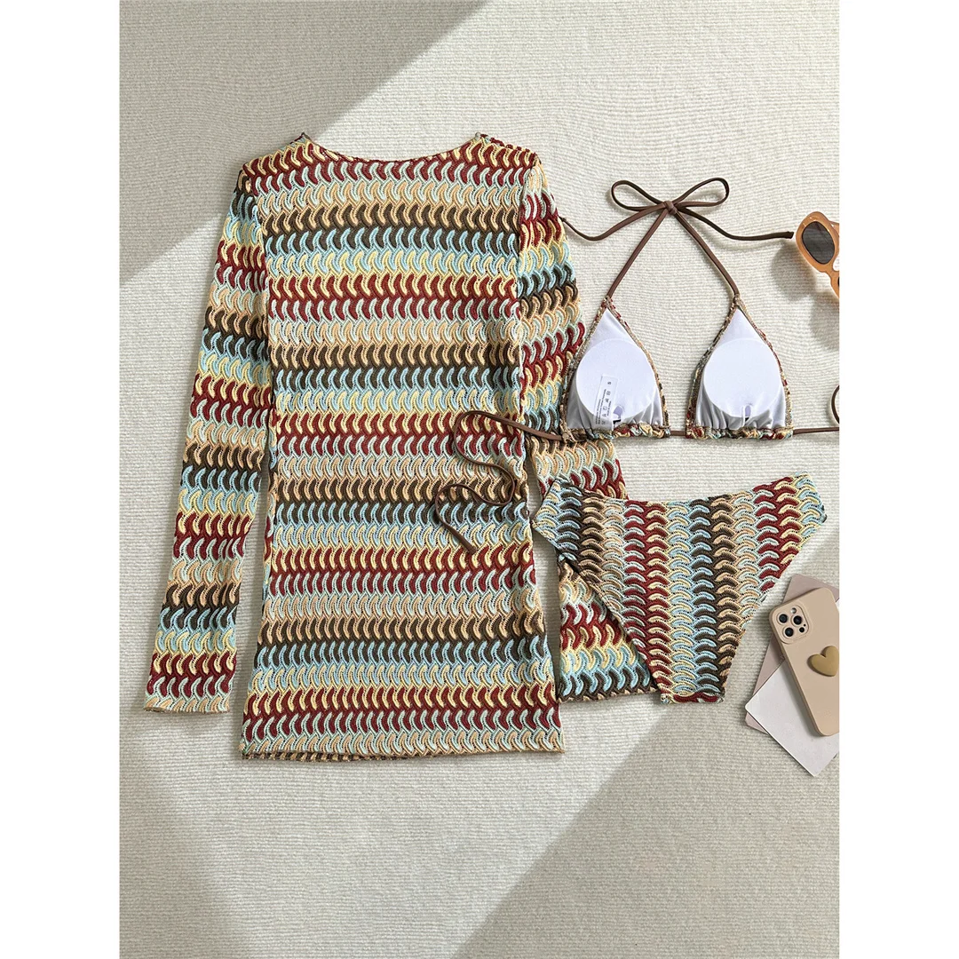 Braunes, dreiteiliges Bikini-Set mit langärmeligem Überwurf, bedrucktem Bikini, Damen-Badebekleidung, Damen-Badeanzug, Badeanzug, Modell M167. – Detail 3