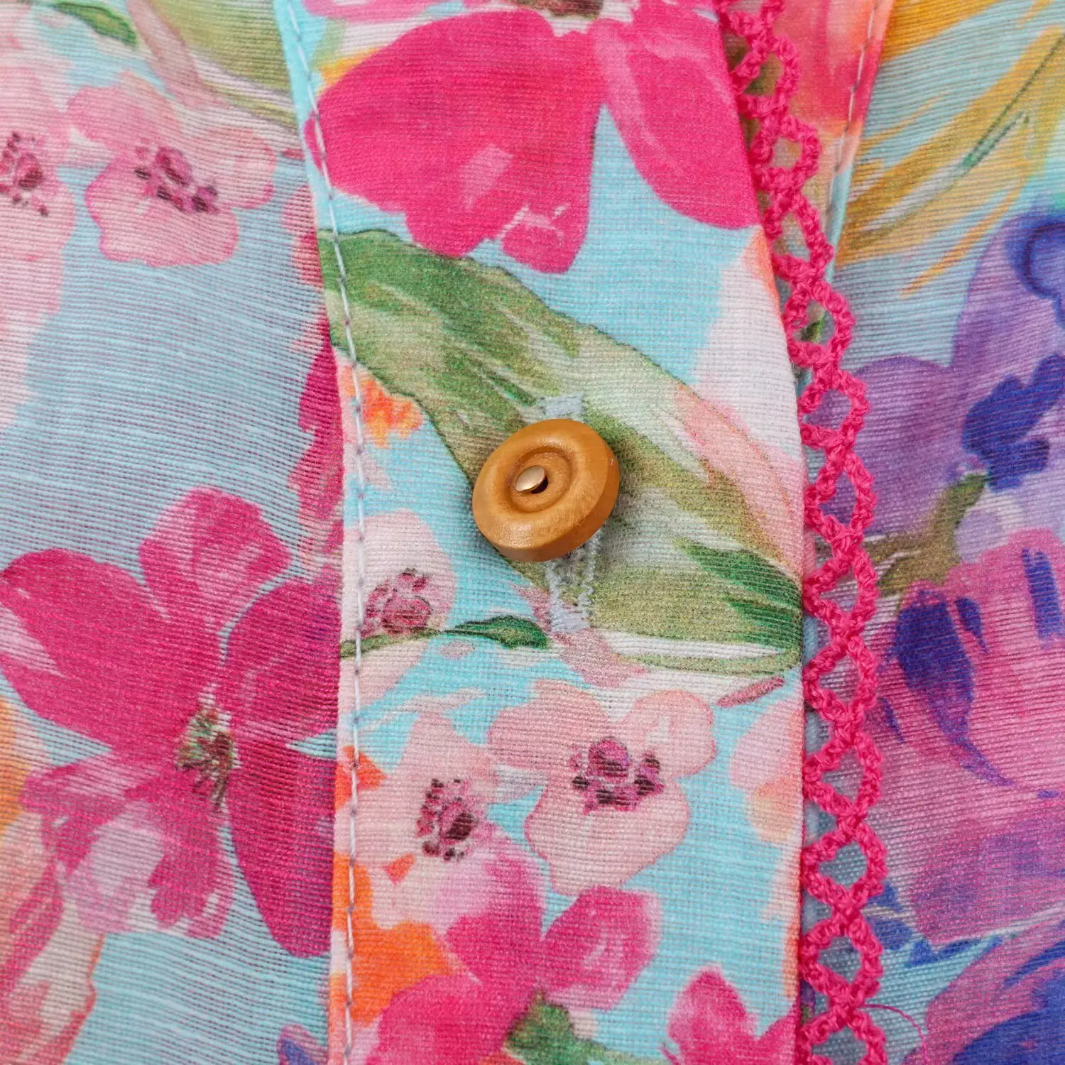 Sommerliche Bluse mit Blumenmuster im Strandstil für Damen, 3/4-Armel, atmungsaktiv, vielseitig, für Büro, Freizeit und Alltag. – Detail 8