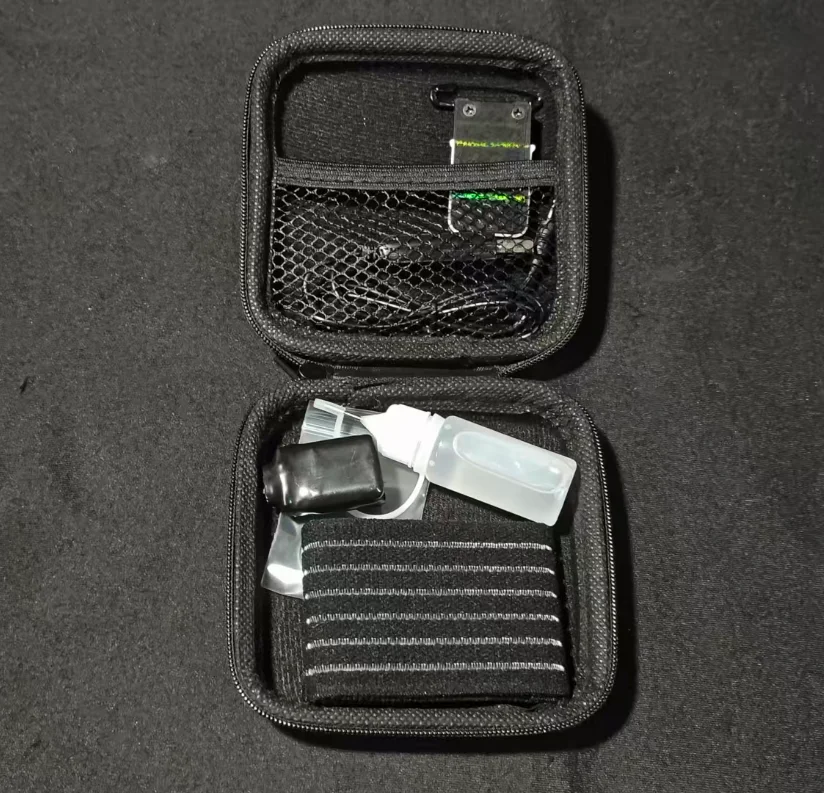 Brinquedos mágicos profissionais mini máquina de fumaça para magia de close-up-grande saída e efeito de gelo seco truques de magia jogos de festa