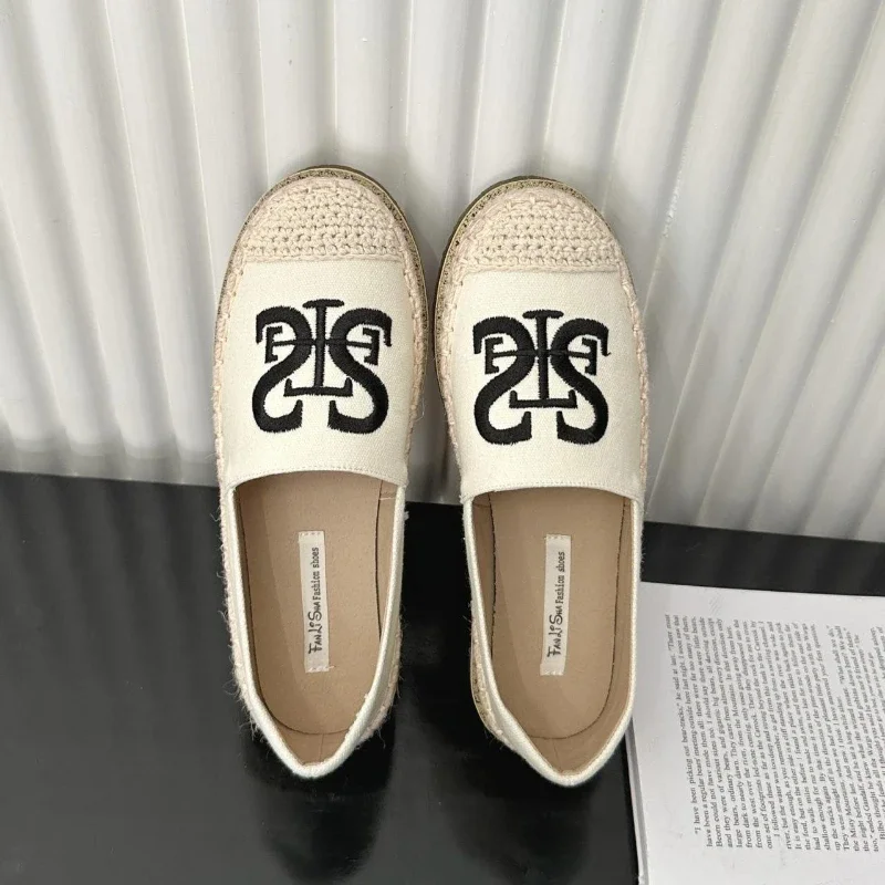 New Summer Fisherman Shoes for Women - Embroidery One-kick Weaving Canvas Breathable Casual Shoes