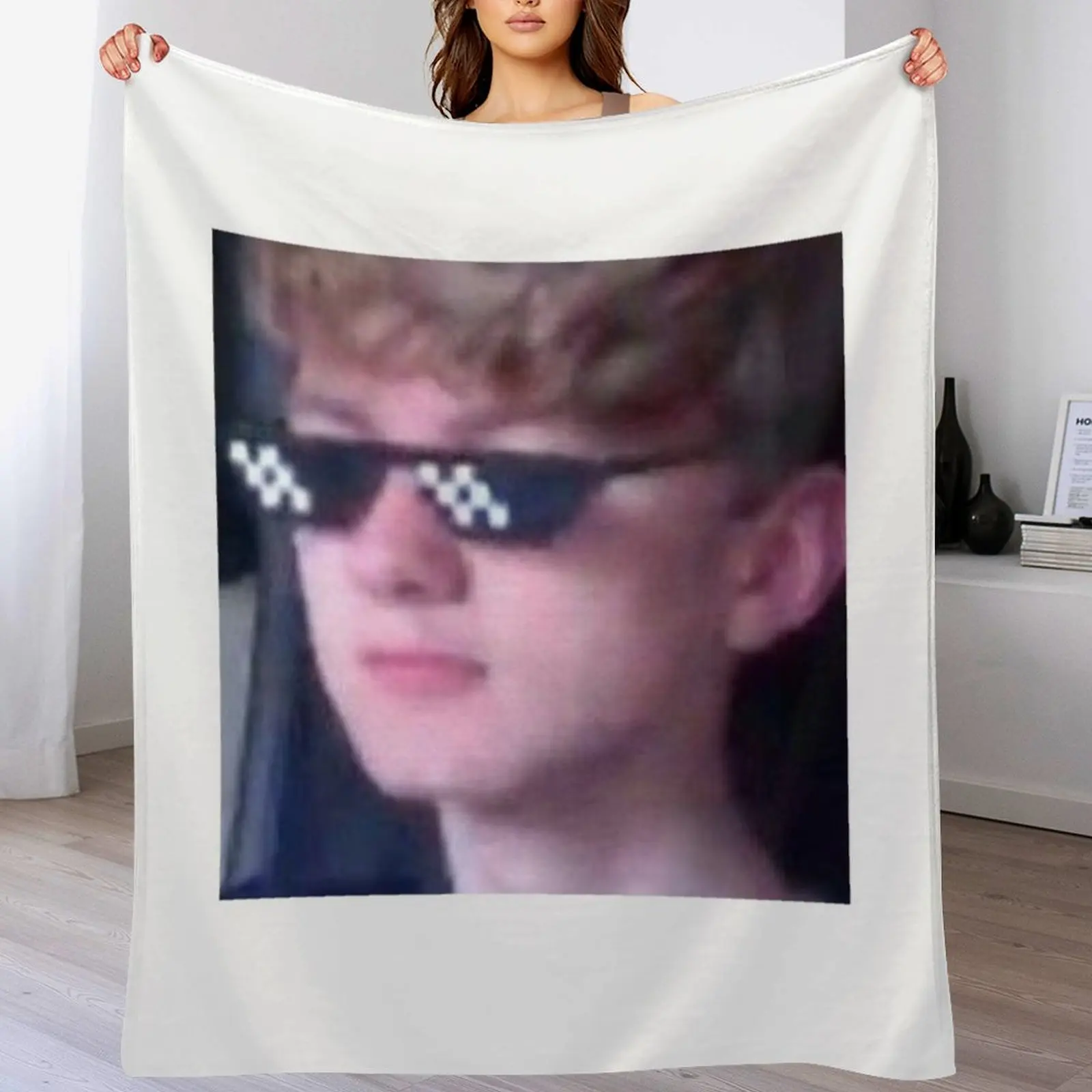 

Tommyinnit Throw Blanket Versatile Cozy Throw Blanket for All Occasions