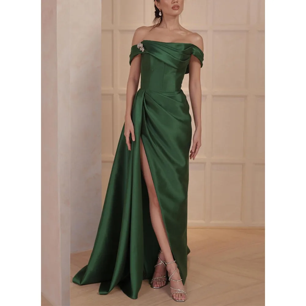 Customized Off-the-Shoulder Mother of Birde Dresses 2026 for Women Wedding with Train Ruched Elegant Evening Dress Prom Gowns