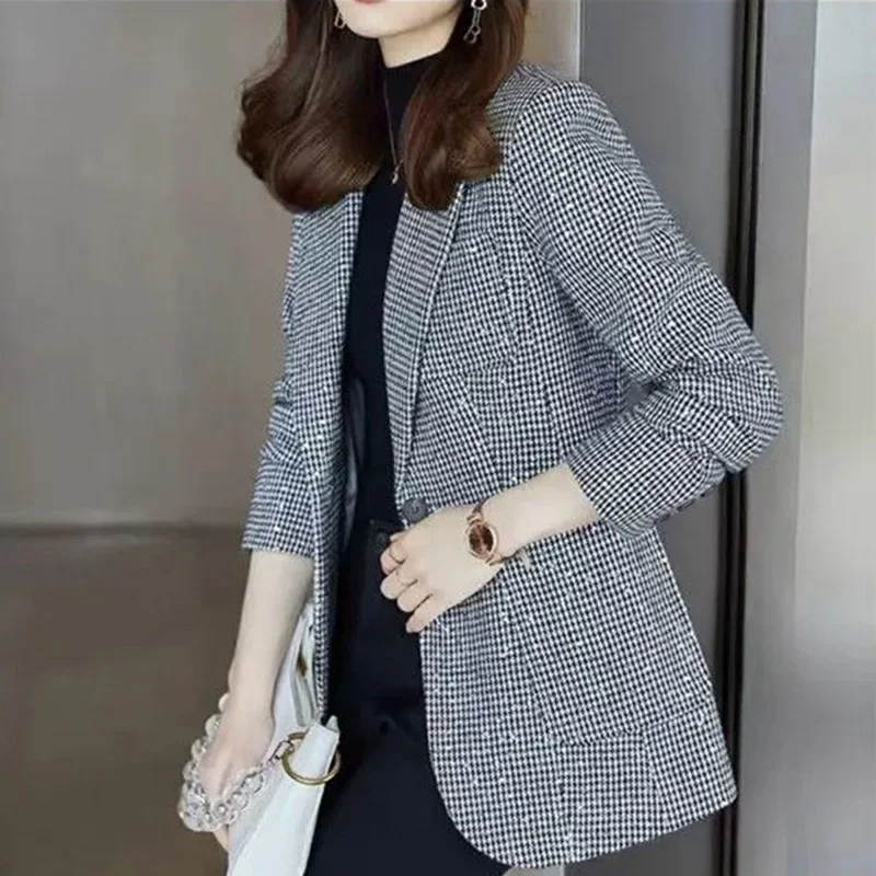 Elegant Lapel Button Spliced Pockets Sequined Lattice Blazer Women's Clothing Autumn New Casual Tops Office Lady Blazers N187