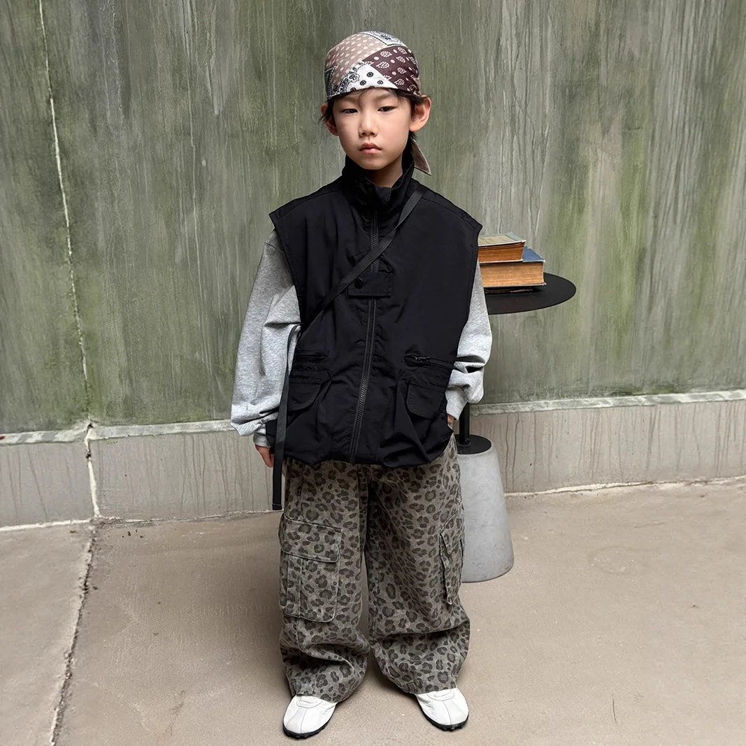 سترة شحن كلاسيكية للأطفال لخريف 2025 موضة كورية جديدة غير رسمية يومية بلون سادة بدون أكمام معطف بياقة واقفة #2