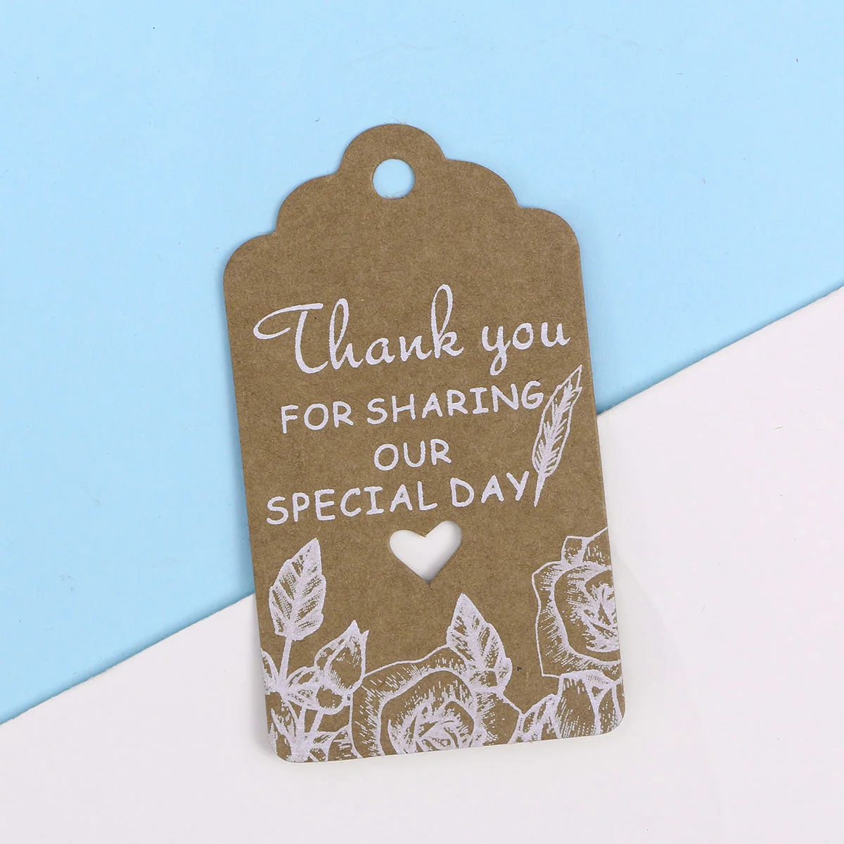 

100pcs Kraft Paper Hanging Tags with String Gift Wedding Favors Valentine Party Decorations Heart Cutout Thank You for Crafts