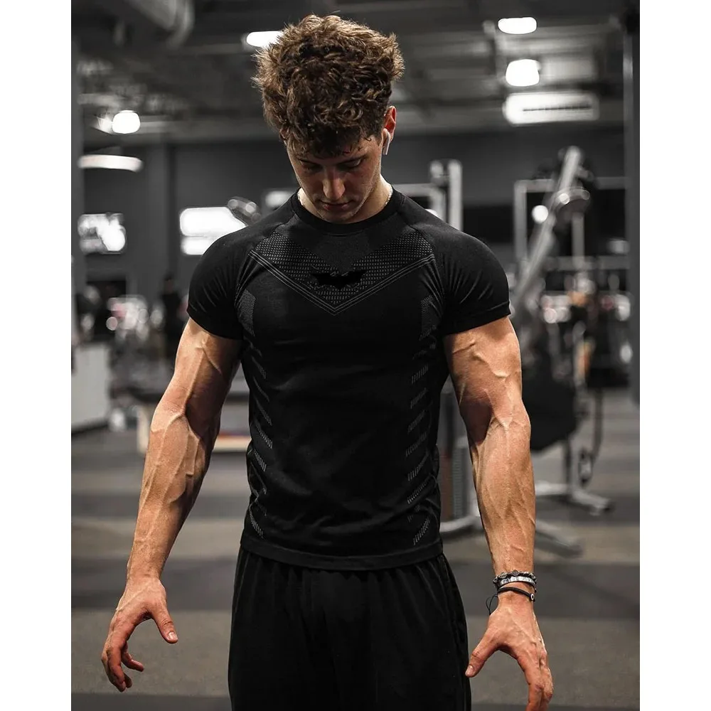 

2026 Bat Men Running T Shirt Training Exercise Clothes Gym Sports Shirts Short Sleeve Tops Spandex Quick Dry Fitness Shirt