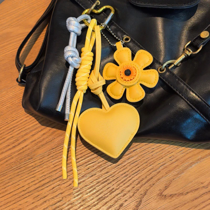 Kreativer Sonnenblumen-Taschenanhänger, Sonnenblumen-Anhänger-Accessoires, Leder-Schlüsselanhänger, Taschen-Charm