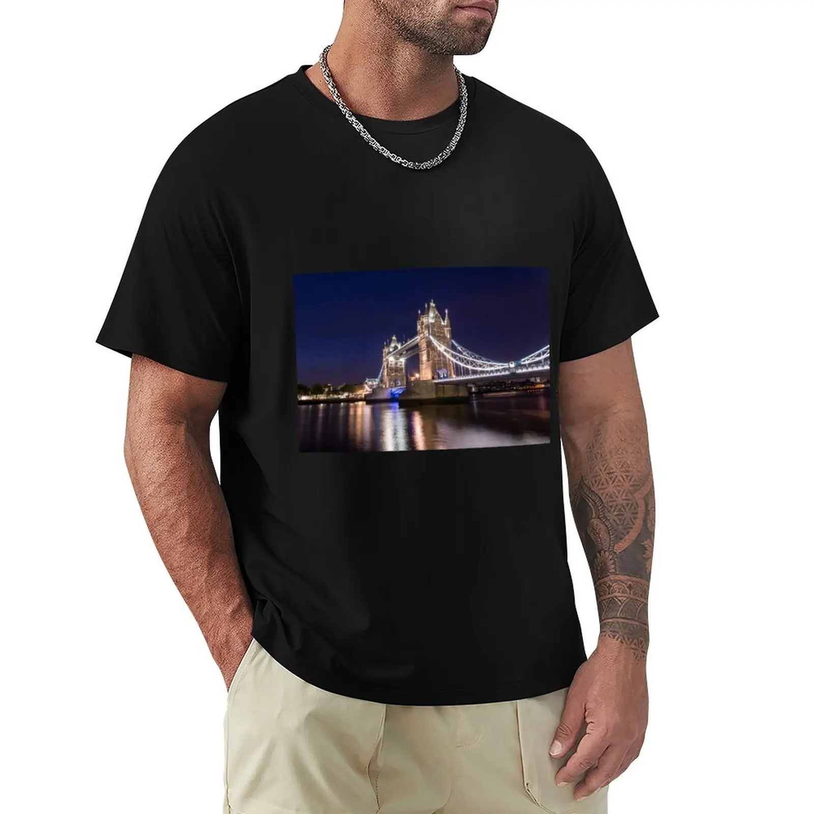 

Tower Bridge Night T-Shirt man clothes baggy shirts new gifts and t-shirts mens clothes