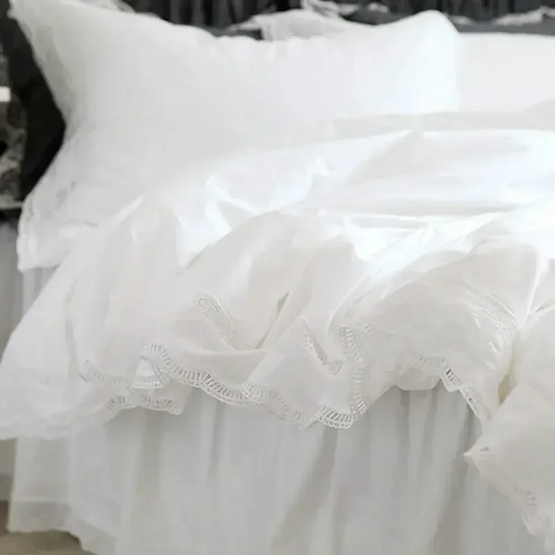 Super Luxury Bedding Set Elegant Embroidery Lace Ruffle Duvet Cover Comfortable Bedding White Bed Linen Available Custom Bed Set