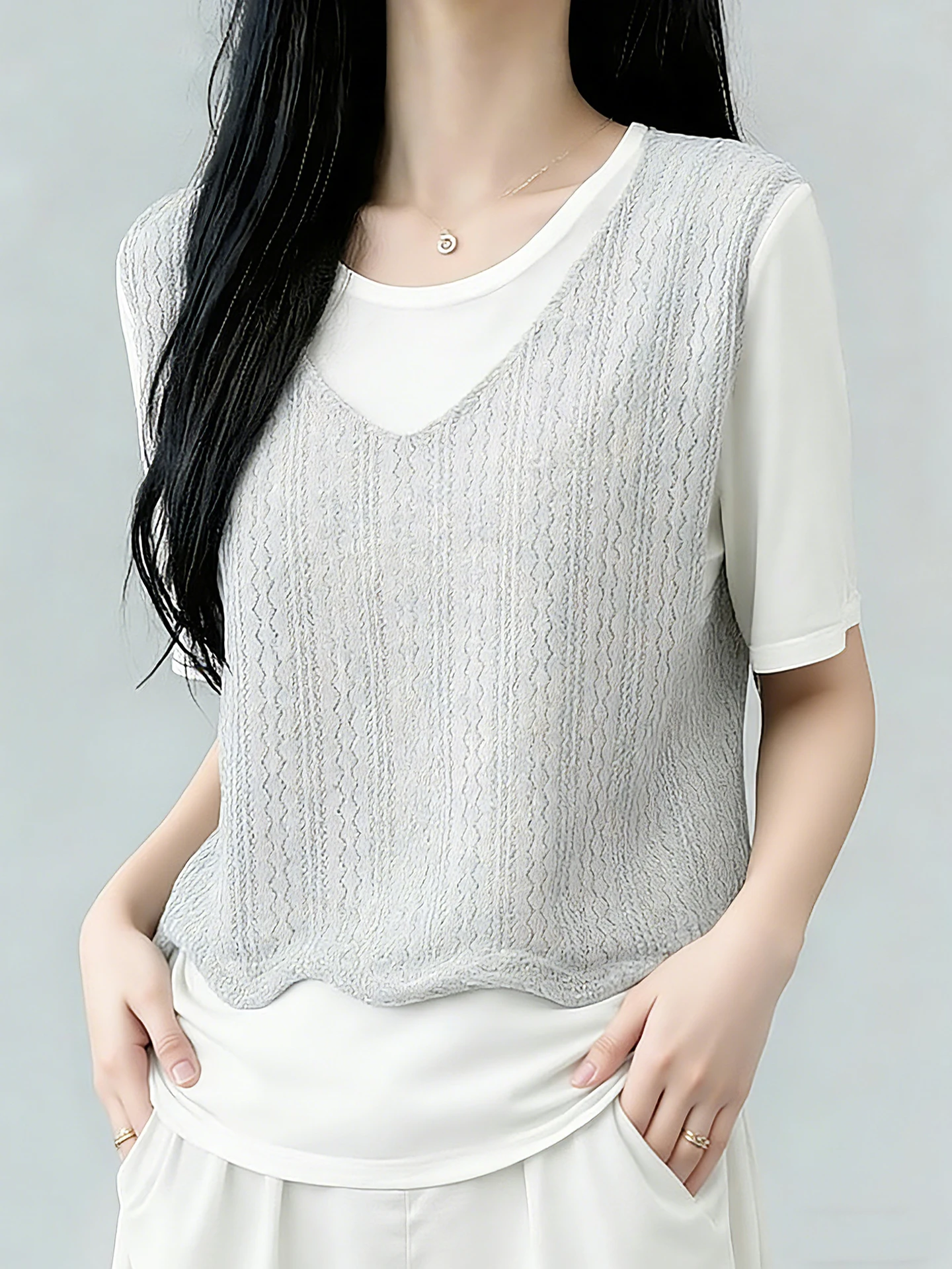 

Unique Color Block Design Knitted Top Short Sleeve Commute Versatile Women's Fashion Summer 2026 Poetic Lin Brand Straight Cut