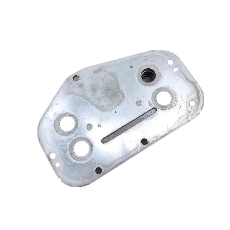 Baificar Brand New Genuine Engine Oil Cooler 55355603 For 08-16 Chevrolet Chevy Aveo5 Sonic Cruze G3 Astra 93186324 55353322