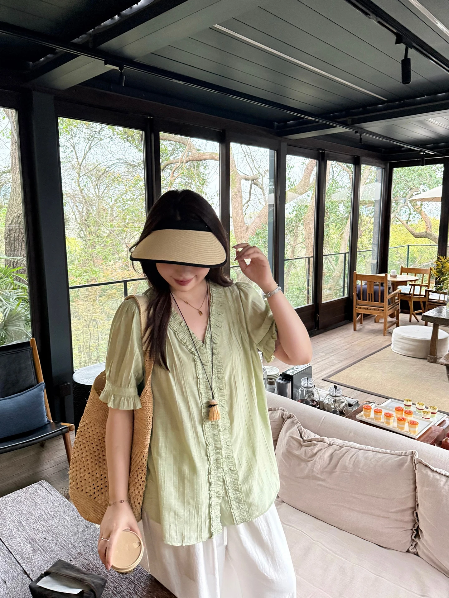 

plus Size Women's Shirt Wooden Short Sleeve Fashionable Versatile Fat Sister MM Small Shirt French Style Loose Fit V-neck