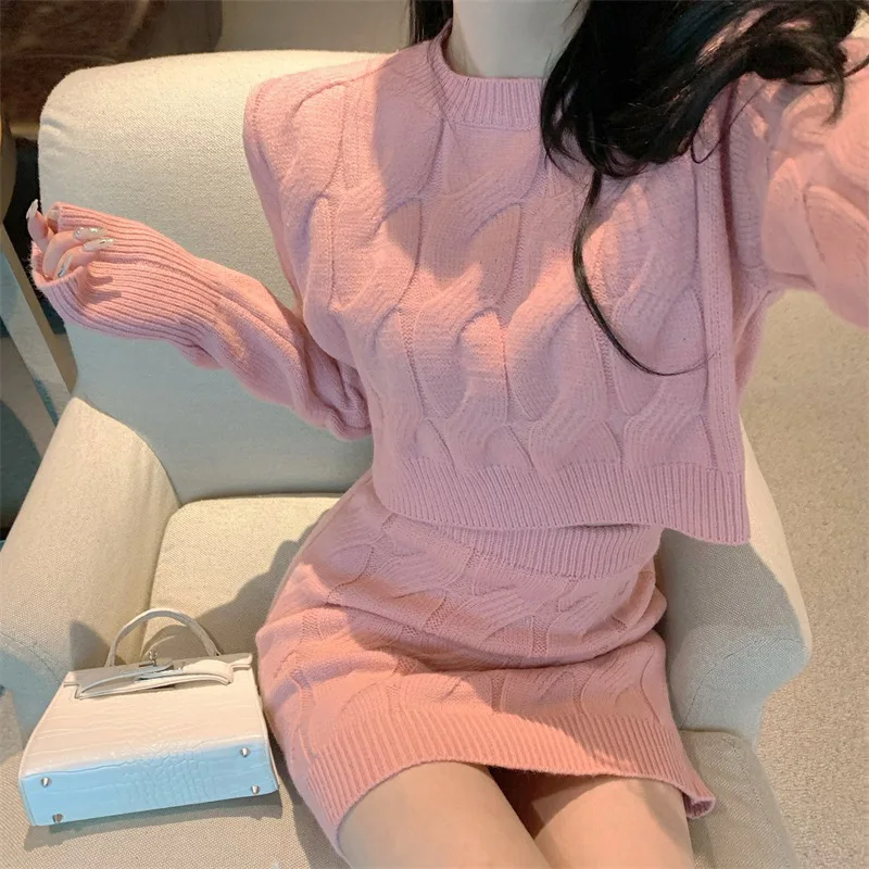 Autumn Women's Suit Knitted Long Sleeve Top And Slim Skirt Sets Fashion Casual Sexy Lady Fashion Two-Piece Set