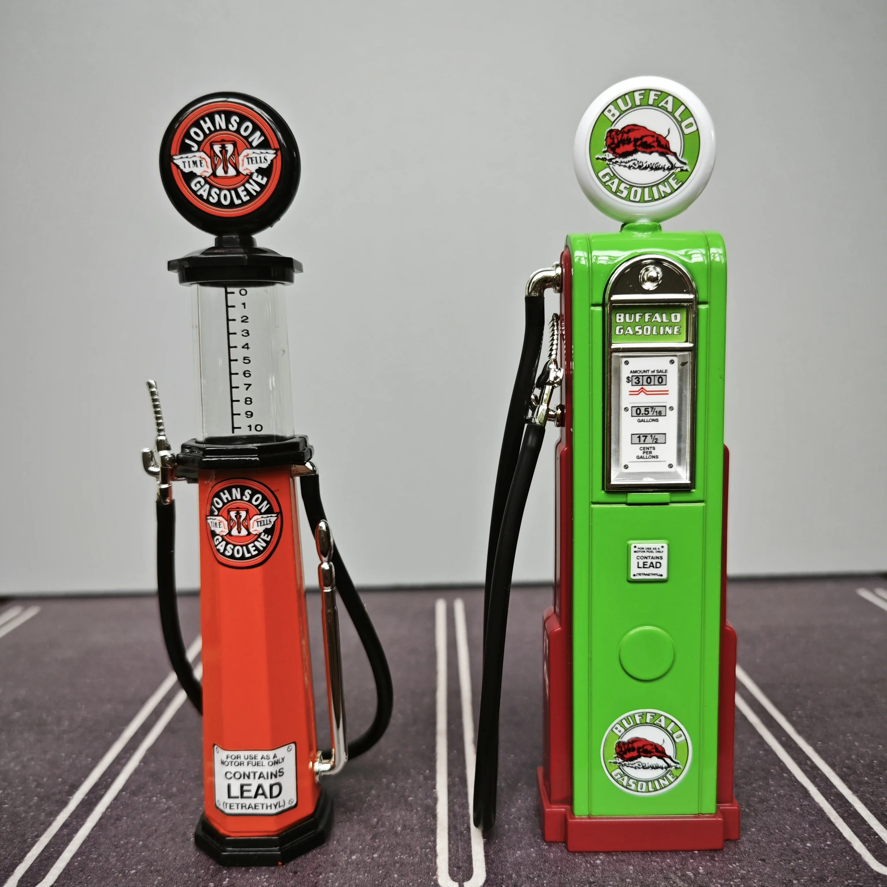 Replica Retro Cylinder Air Pump Johnson Gasoline 1/18 Anti Authentic Gas Station Scene Decoration Children\'s Gift