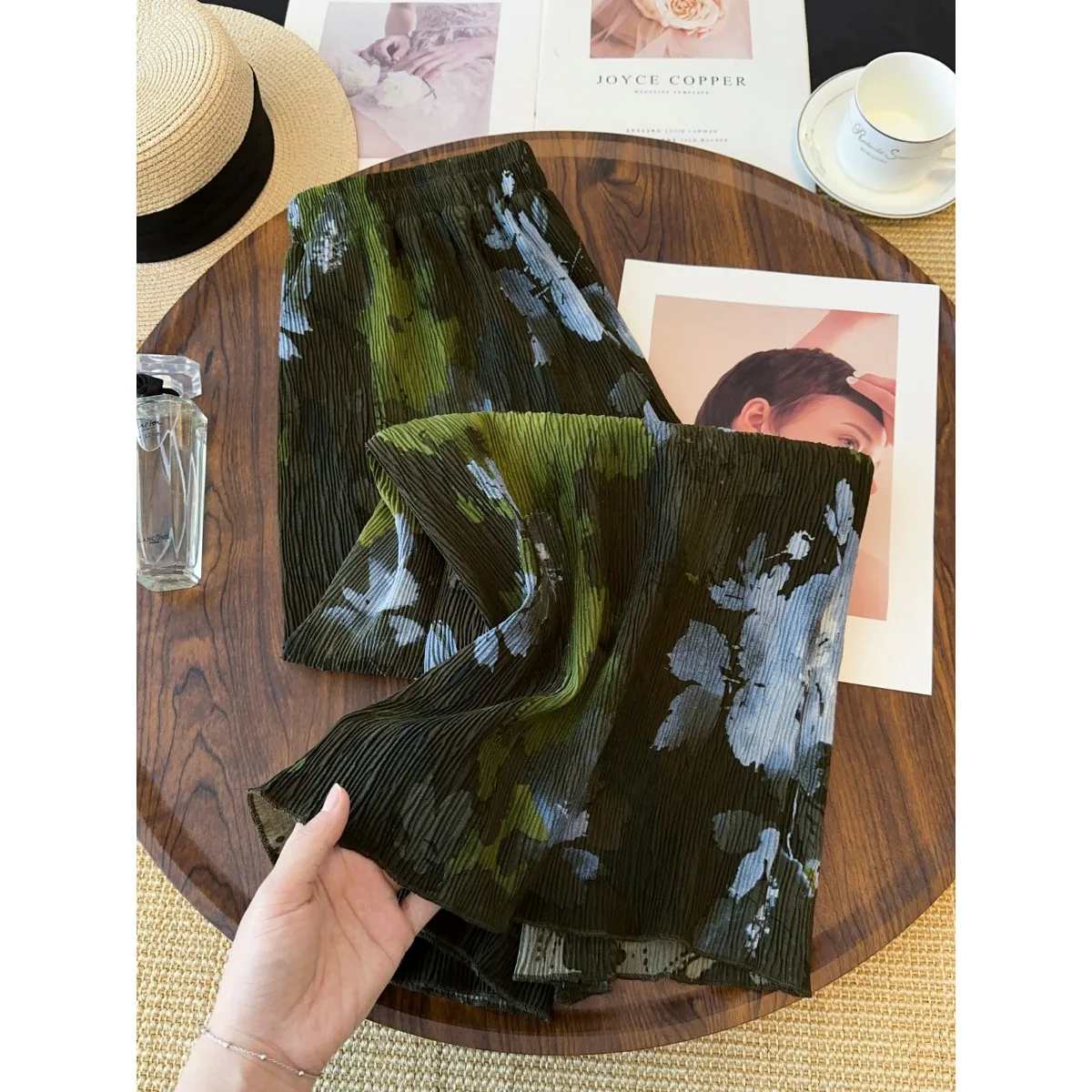 Retro Water-Media Print Pleated Elastic Waist Slim Fit Half-length Skirt for Women Summer Back Split Midi Skirt Beautiful Lon...