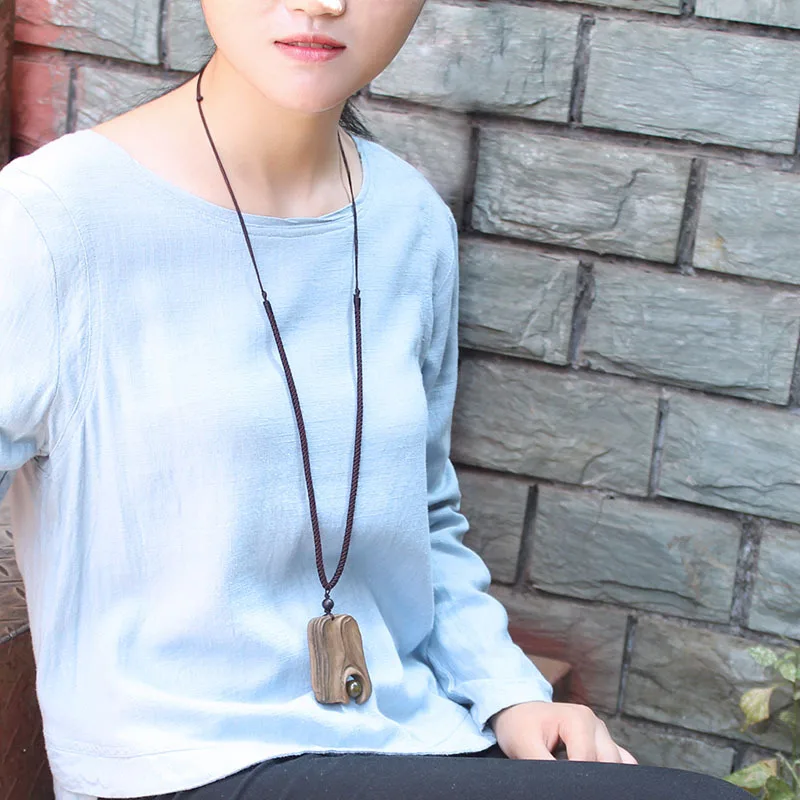 Vintage Long Sweater Chain Necklace Women's Ethnic Style Simple Sandalwood Handmade Wooden Pendants Clothing Accessories S13d2c921f4de4bac95aba1be5942c608W