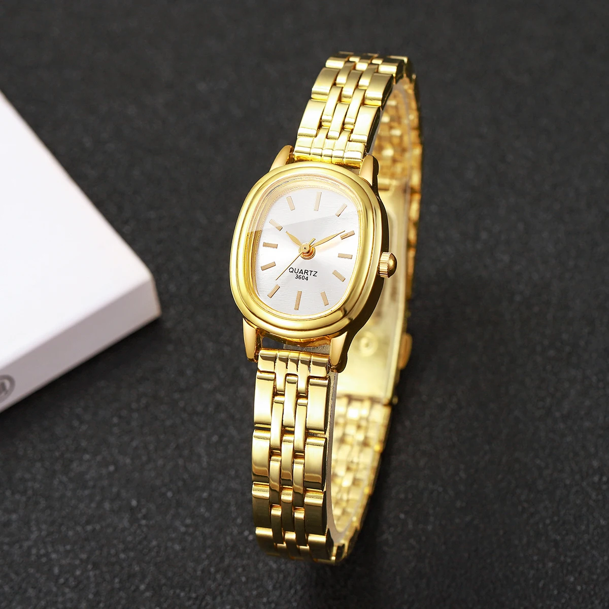 Reloj de pulsera elegante con esfera ovalada para Mujer, Reloj de cuarzo a la moda para Mujer, Reloj de regalo para niñas (sin caja)