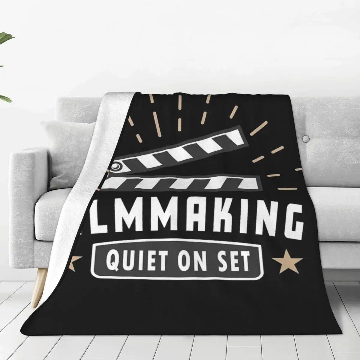 MOVIES FILMMAKER QUIET ON SET Four Seasons Universal Blanket Movie Theater Can Be Covered Father's Day Gift