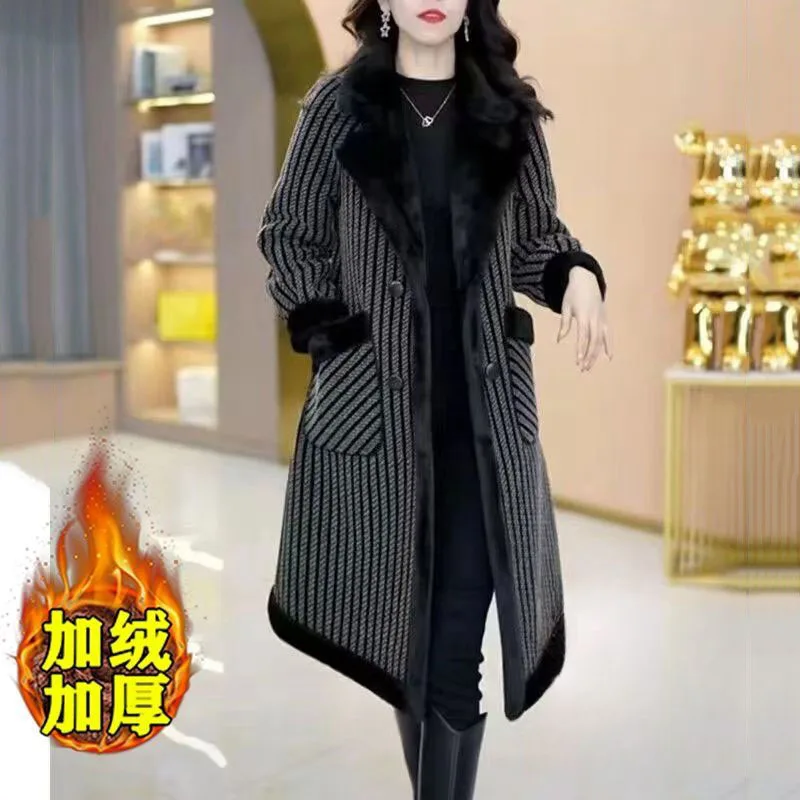 New Oversized Women's Cashmere Thick Woolen Coat Autumn Winter Warm Striped Woolen Jacket Female Casual Long Cold Parka Overcoat