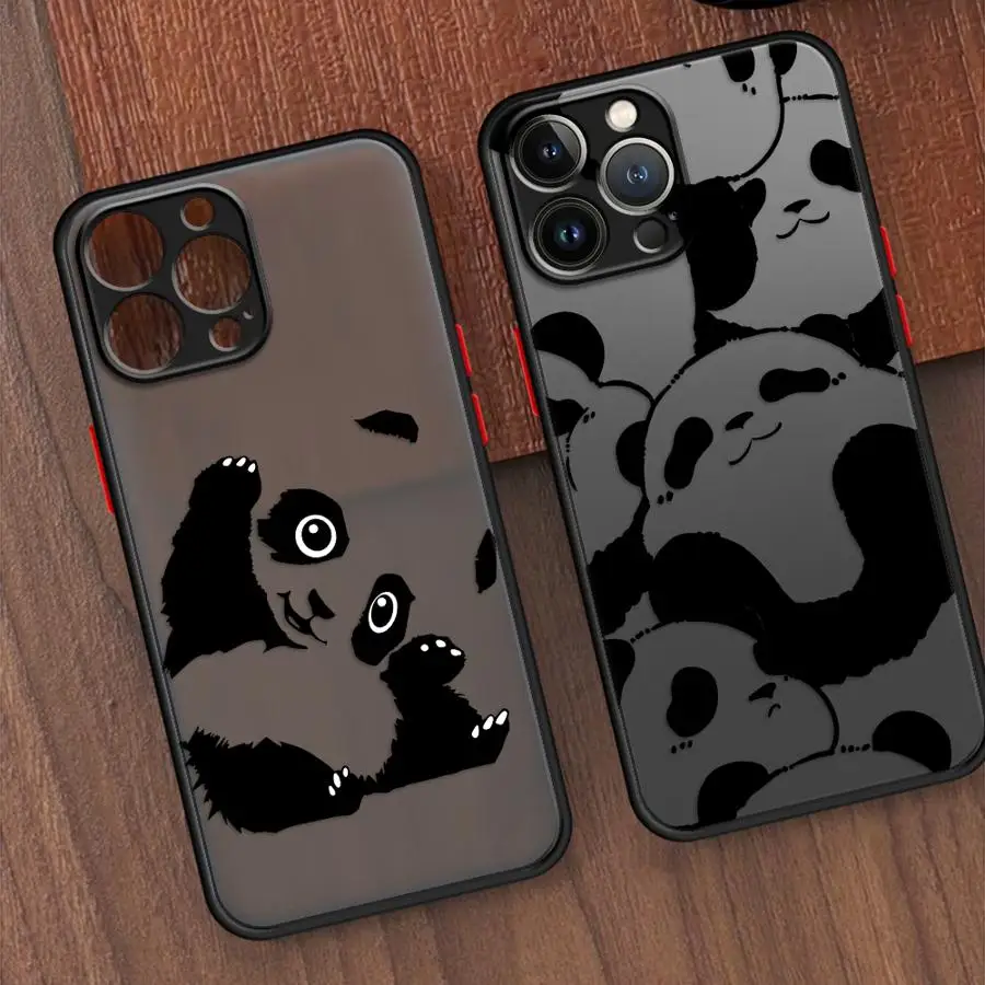 Funda de teléfono con diseño de Panda de dibujos animados para iPhone 16 15 14 13 12 11 Pro Max Mini X XS XR SE 7 8 Plus, funda dura mate a prueba de golpes