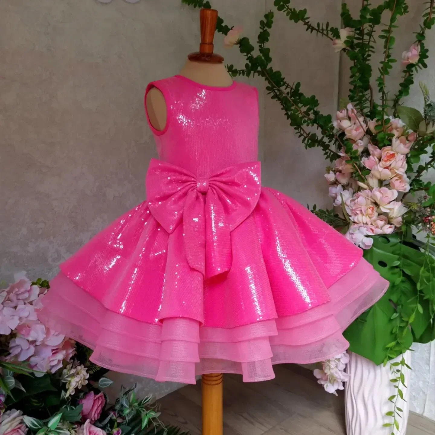 Summer Fashion New Vintage Girl Princess Dress Children's O-Neck Sleeveless Holiday Party Performance Baby Girl Dresses With Bow