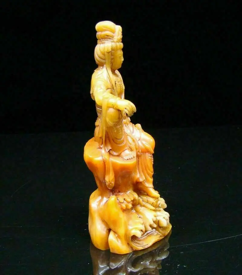 Chinese Shoushan Stone Jade Handmade Carved Statue Guanyin Buddha statue