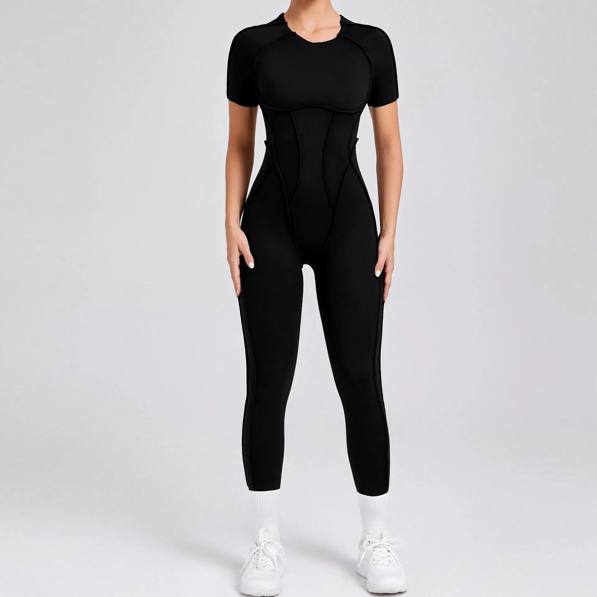 Aangepast LOGO driedimensionaal halter strakke broek met korte mouwen voor dames onesie uit één stuk sportyogapak uit één stuk