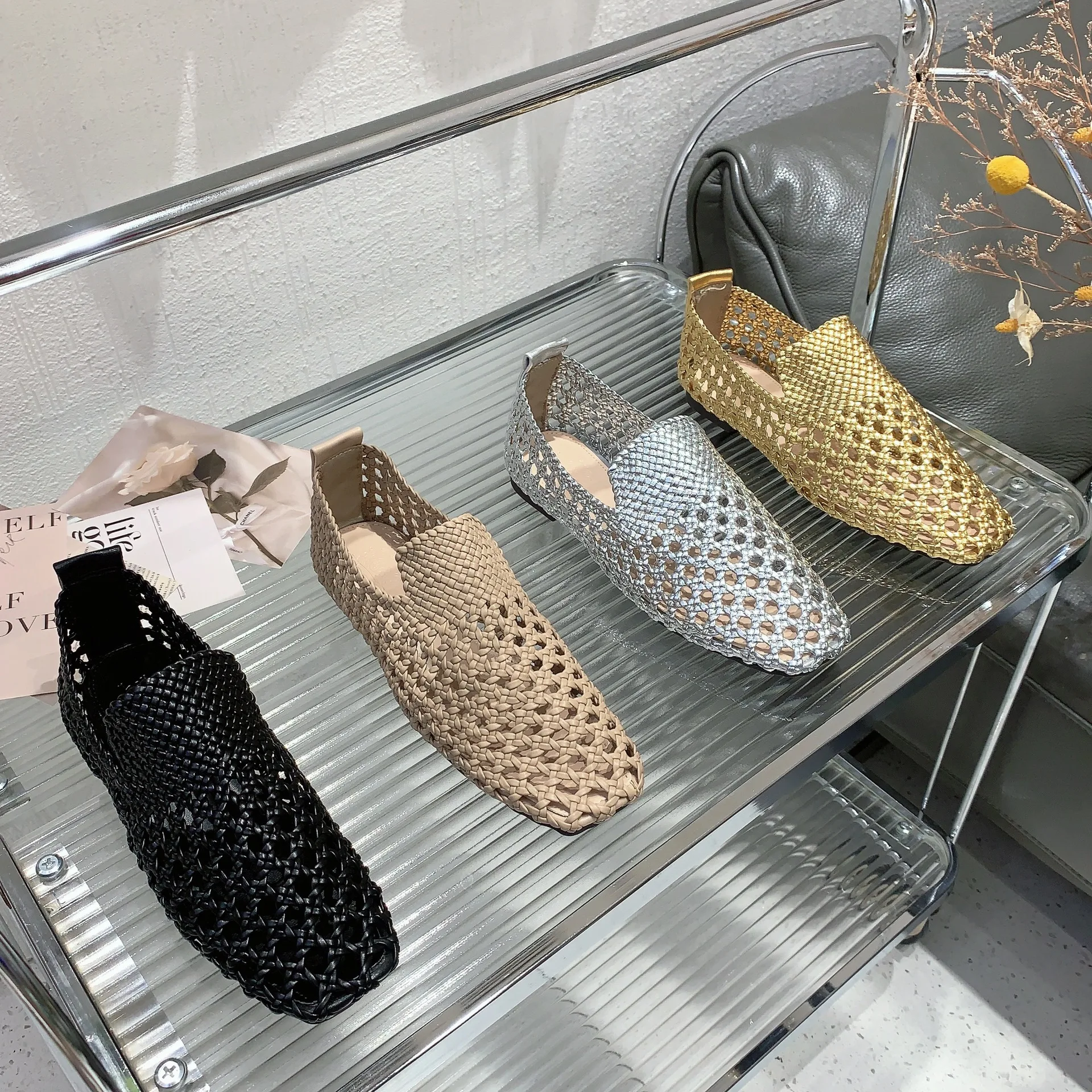 

Новые металлические нишевые туфли ручной работы на плоской подошве в весеннем стиле для вечеринок и отдыха