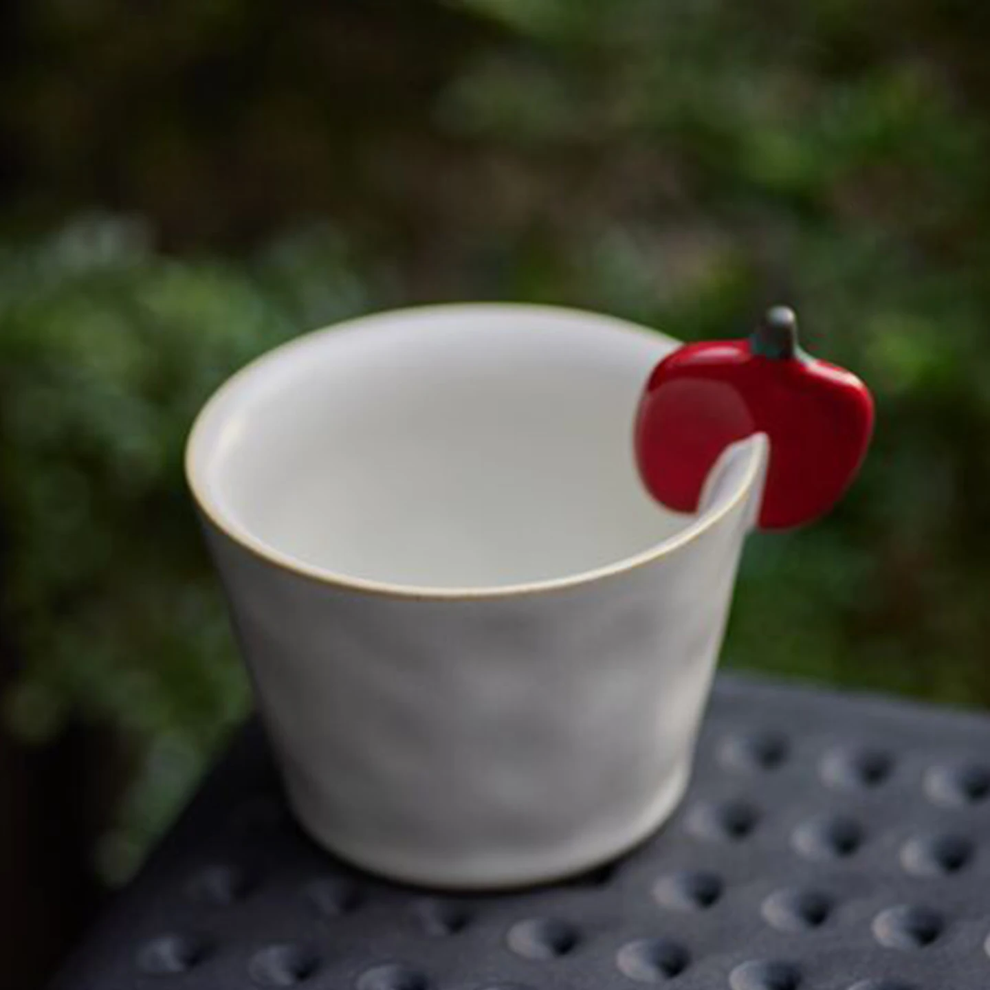 

250ml Ceramic Coffee Mug Japanese Retro No Handle Cup Flower Apple Look Good Coarse Ceramic Simple Style Water Mugs with Spoon