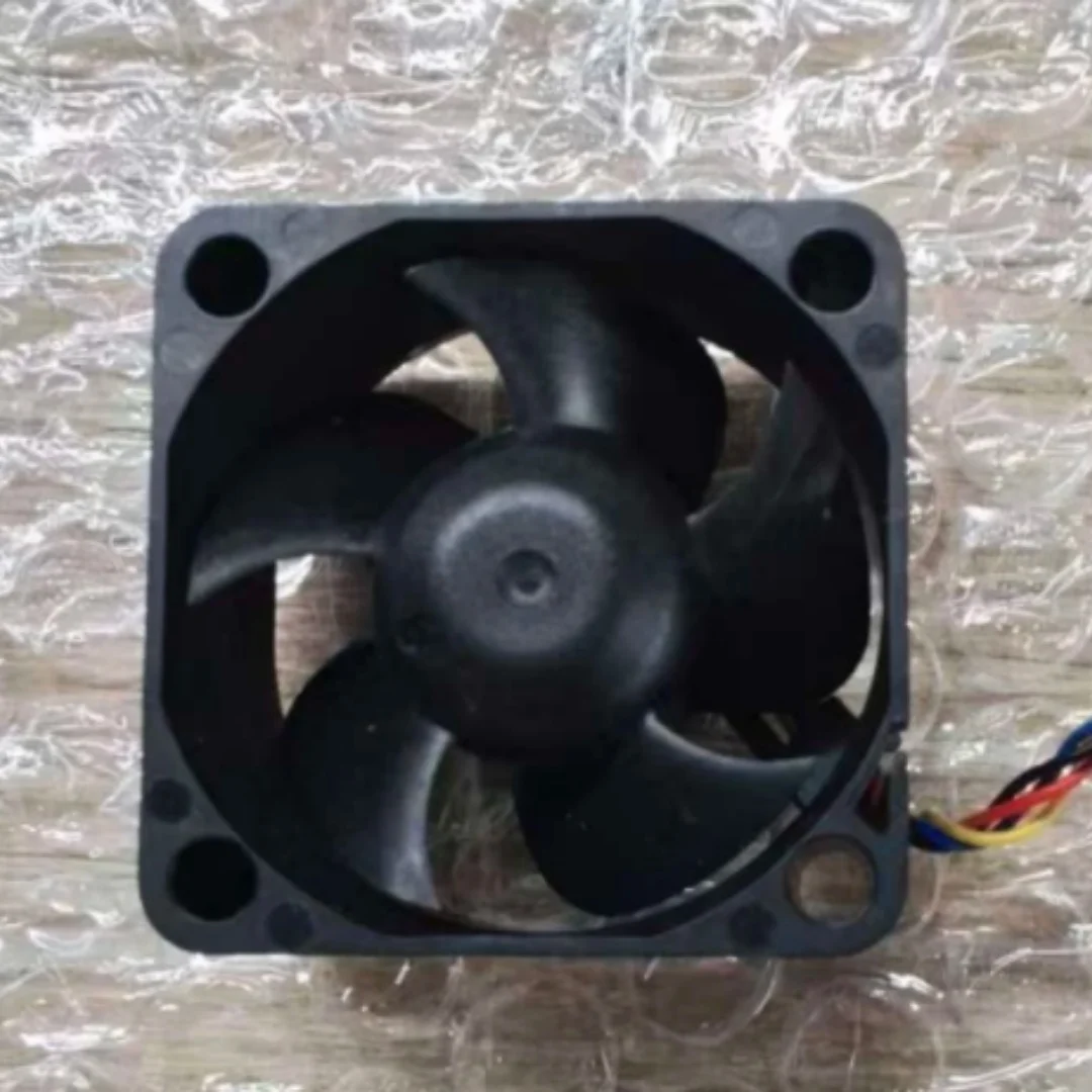 Delta Electronics AUB0405HD DC 5V 0.38A 40x40x20mm 4-Wire Server Cooling Fan