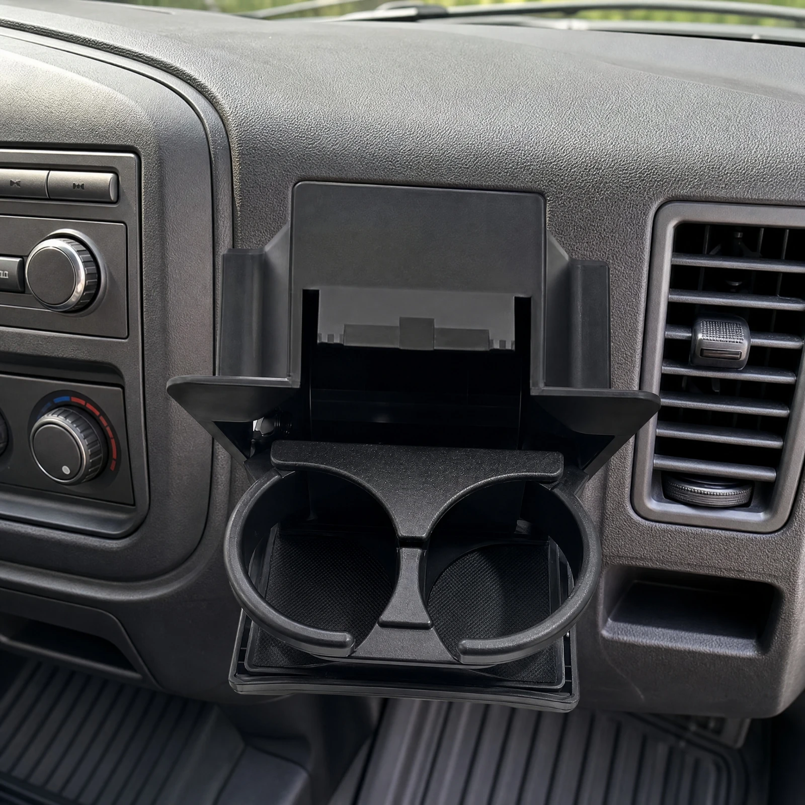 Vehicle Titan Dashboard Pull-down Cup Holder Long-Lasting Replacement Cup Holder Assembly OEM Standard Slim