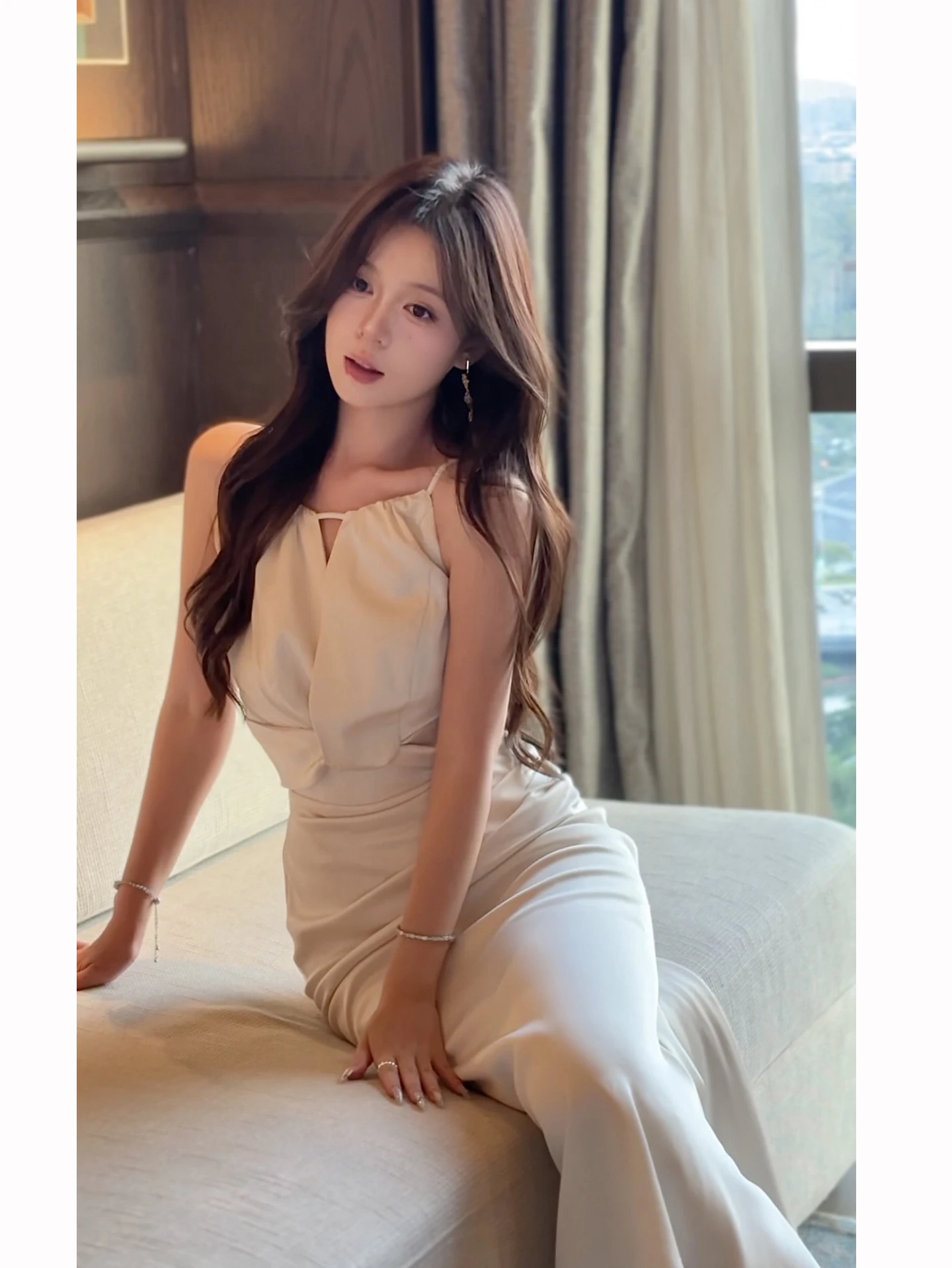 

Белое шелковое платье-комбинация Ele с длинной юбкой для женщин, летнее, для офиса, высококачественное, для торжественных мероприятий...