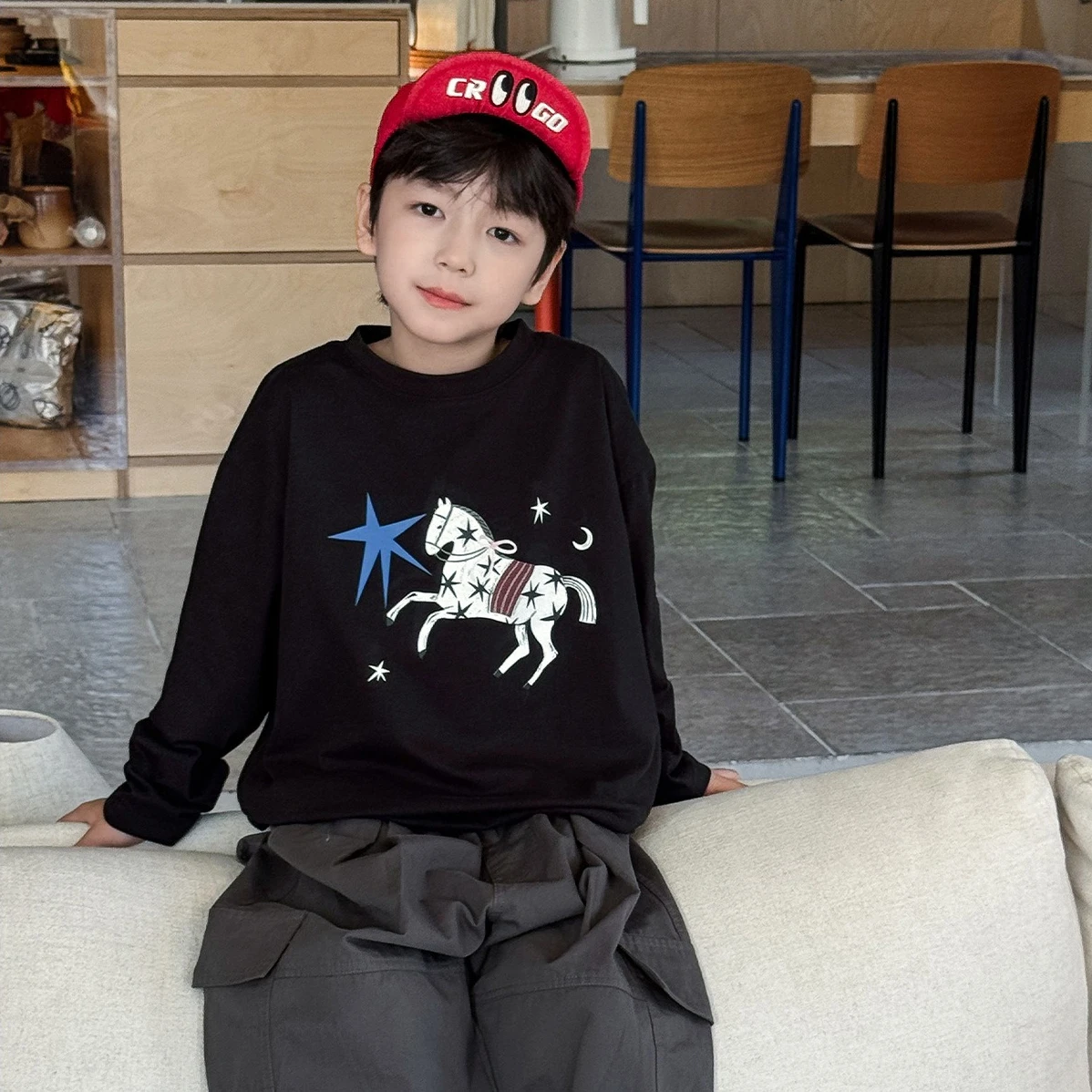 T-shirt 2026 Spring and Summer New Childrens Clothing Korean Style Boys and Girls Foreign Style Pony Print Long-sleeved T-shirt