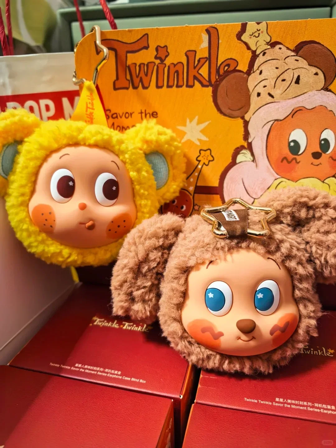 POP MART Twinkle Twinkle Savor The Moment Series Custodia per cuffie Scatola cieca Anime Action Figure Regalo di Natale a sorpresa in magazzino