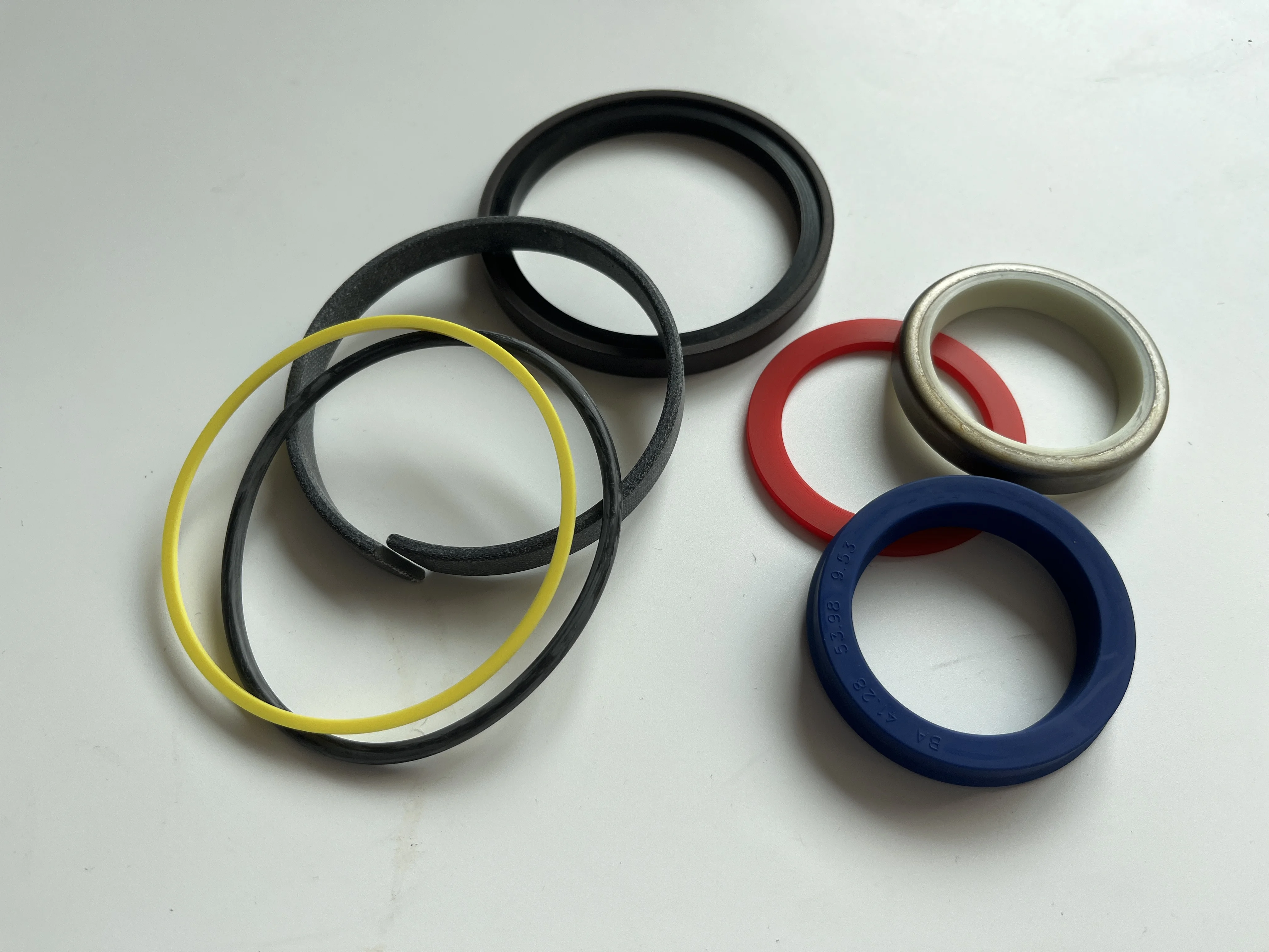 Hot Sell Backhoe Loader Cylinder Seal Kit 87428627 Engineering Machinery Spare Parts 87428627 for CASE B95 LB75