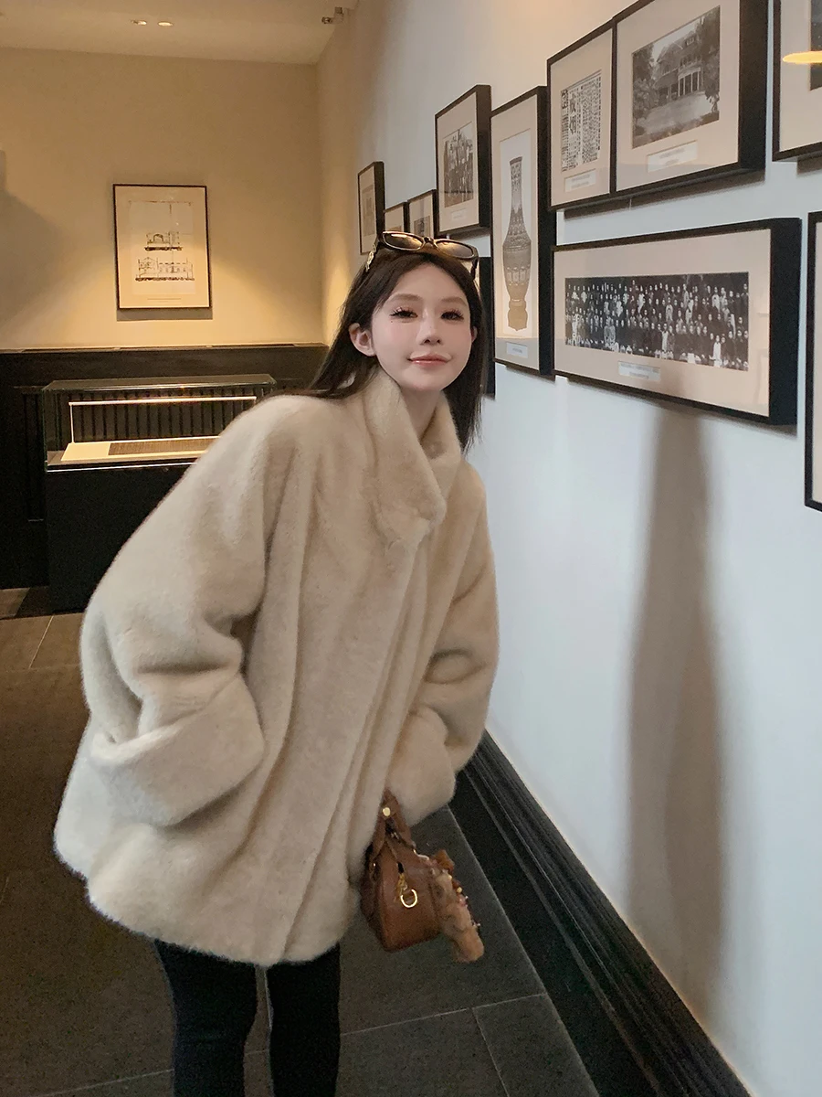 

Экологичное пальто из искусственного меха норки для женщин: роскошная верхняя одежда для повседневной носки, утепленное зимнее пальто для дам