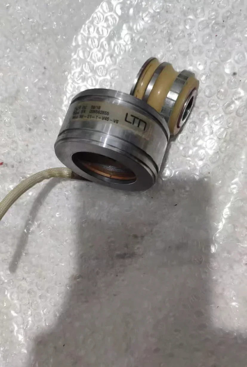 RE-21-1-V45-VS  used tested ok Encoder Servo motor encoder RE 21 1 V45 VS