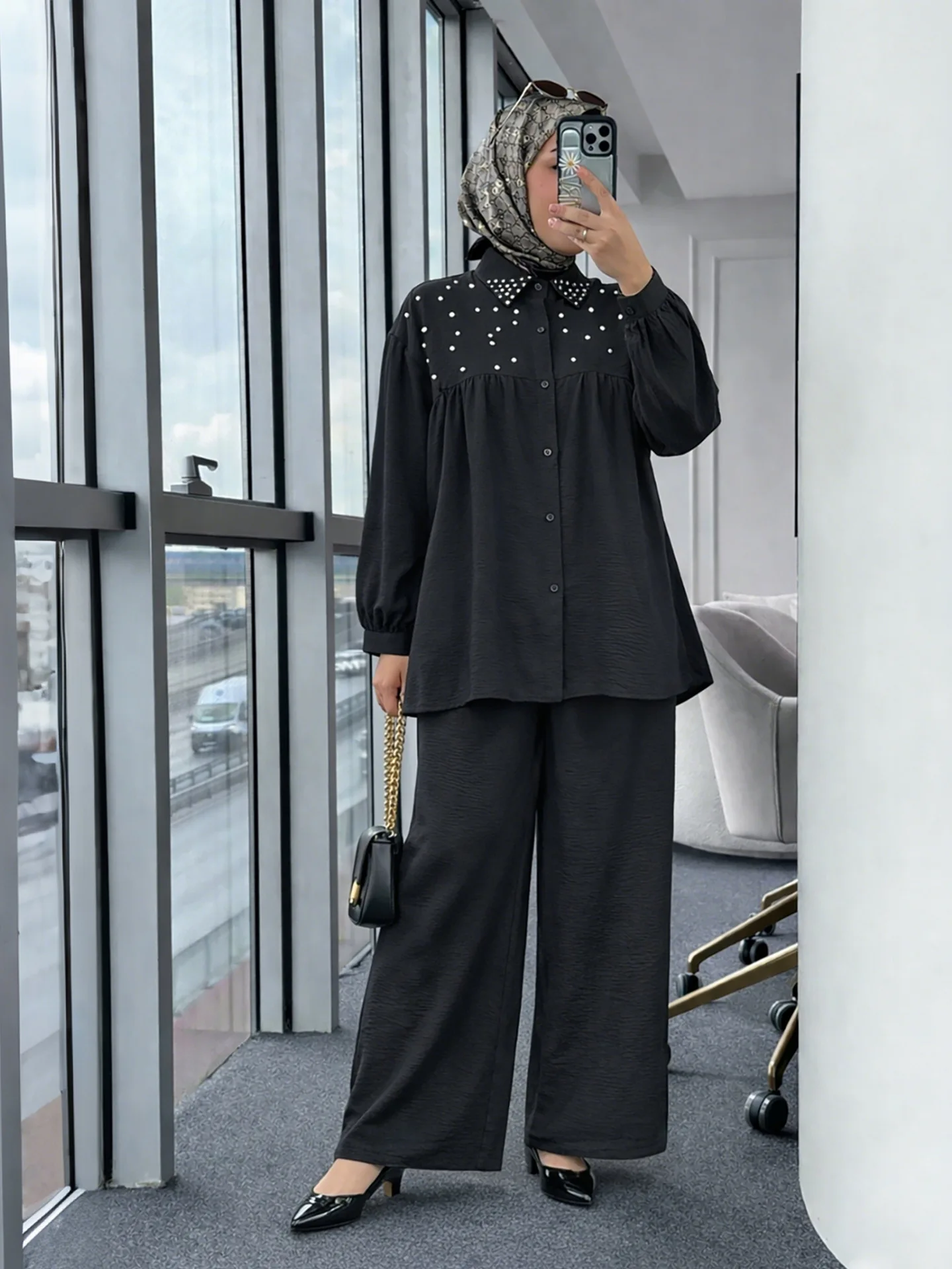 

Muslim Set Modest Women Beaded Long Shirt and Wide Leg Pants Outfits Turkey Islam Clothing Kaftan Solid Color Musulmane Ensemble