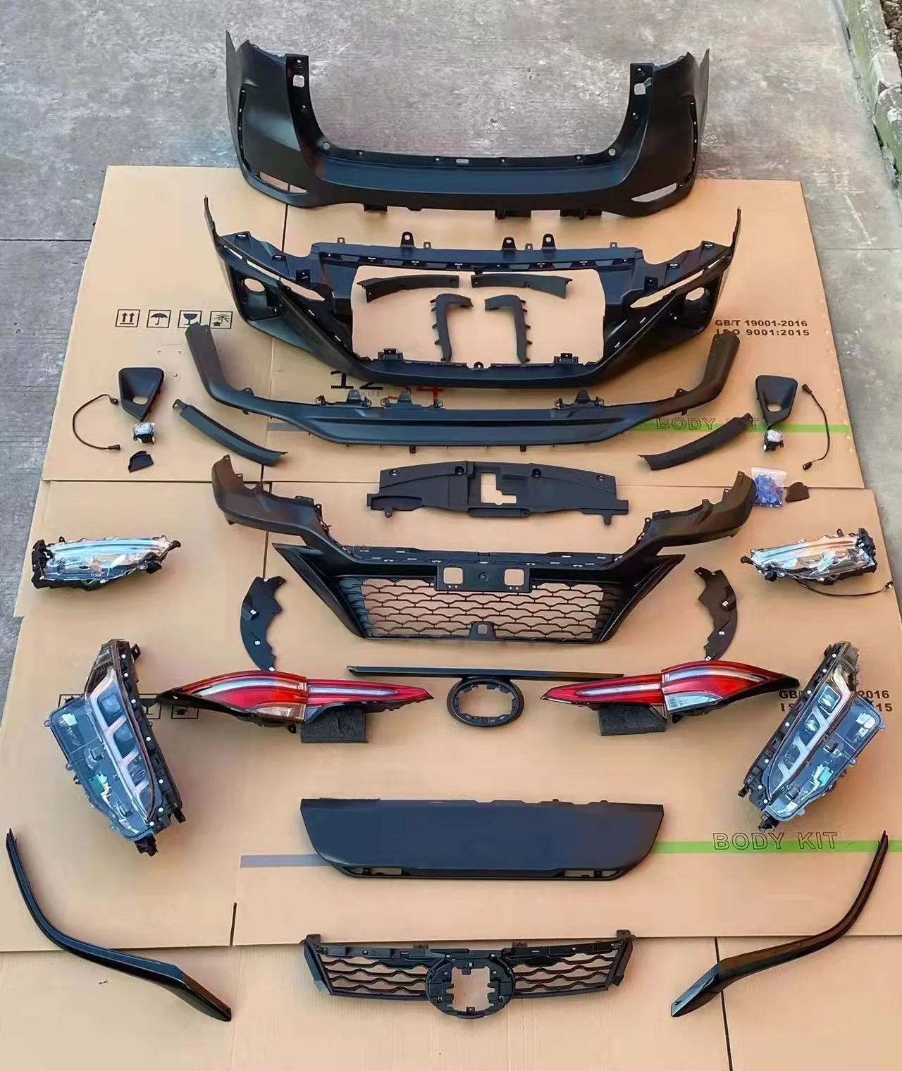 ABS PP Complete Bodykit for Car Auto Body Kit Front Bumper Side Mirror Mudguard Rear Wing Lip Styling Accessories
