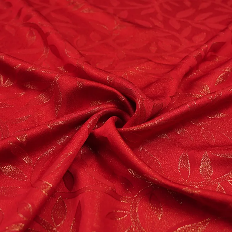 

New Chinese-style upper garment Hanfu and cheongsam fabric made of vine branch leaf patterns golden silk real