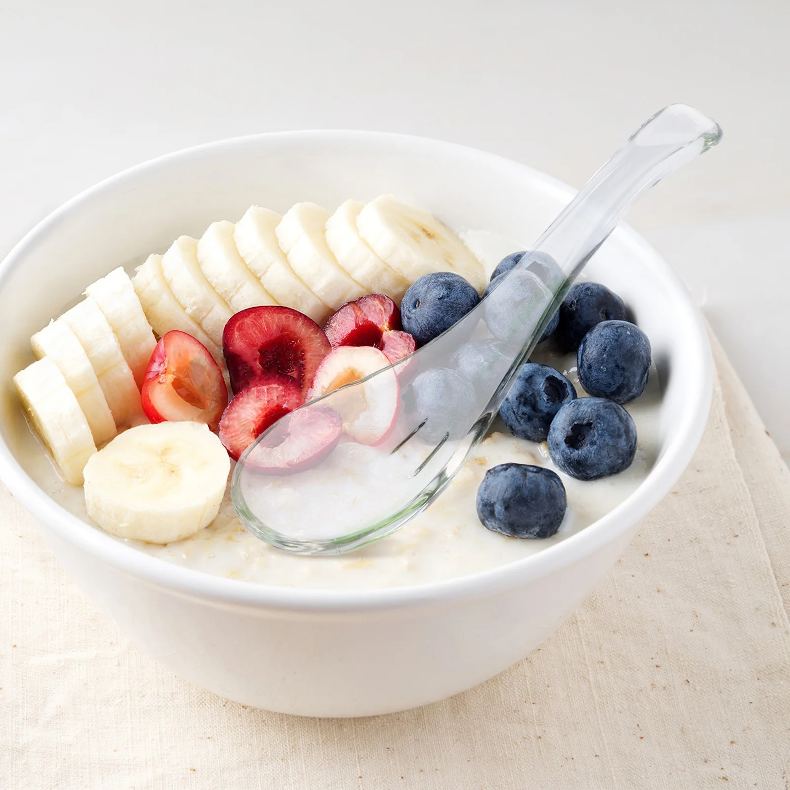 

Heat Resistant Clear Glass Spoon Small for Dessert Soups Yogurt Hot Chocolate Comfortable Ergonomic Kitchen Spoon