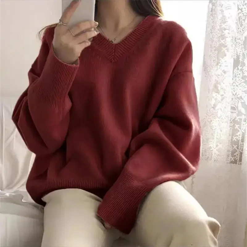 Women Versatile and Stylish Loose Fitting Pullover Knit Sweater Base Top Korean Lazy Style V-neck Sweater