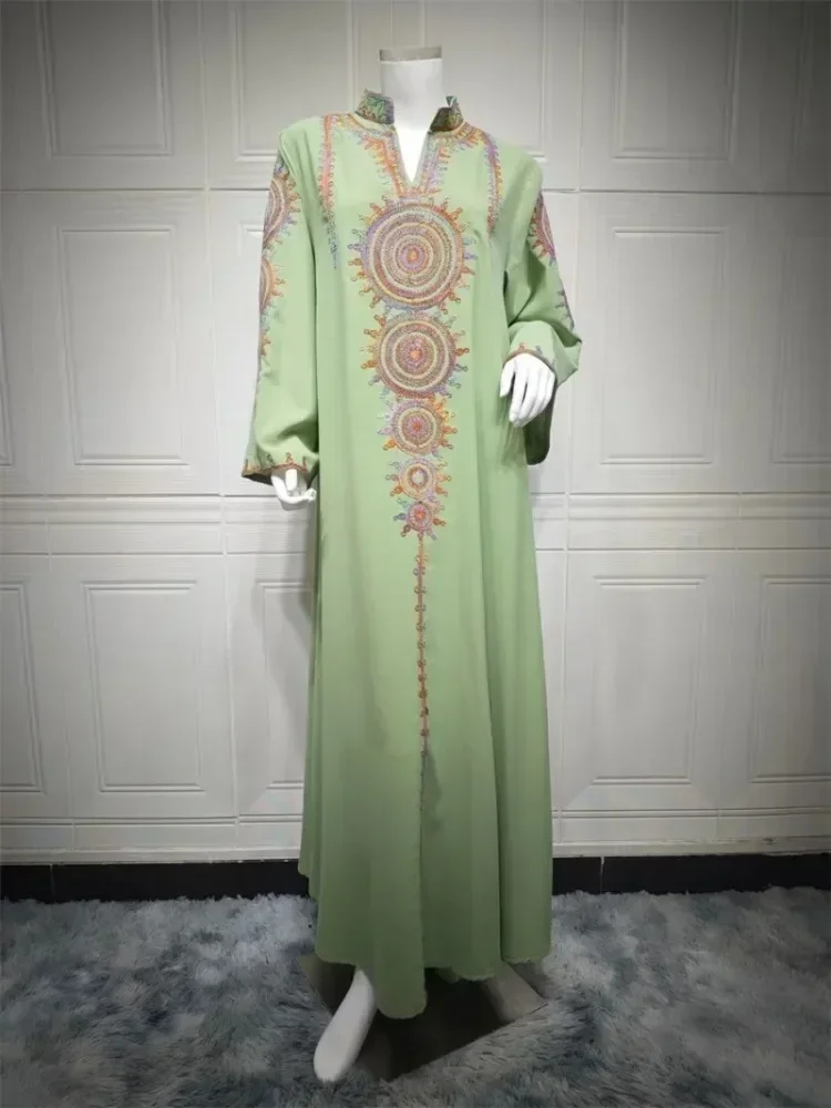 Ramadan Muslim Women's Jacquard Embroidery abaya Dubai Solid Fashion Kaftan Polyester Saudi Women Evening Dress