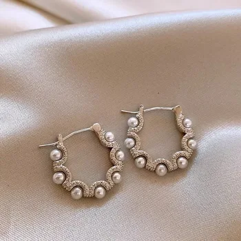 Light Luxury French Retro Circle Highlight Pearl Hoop Earrings For Women Fashion Simple Crystal Jewelry Party Gifts