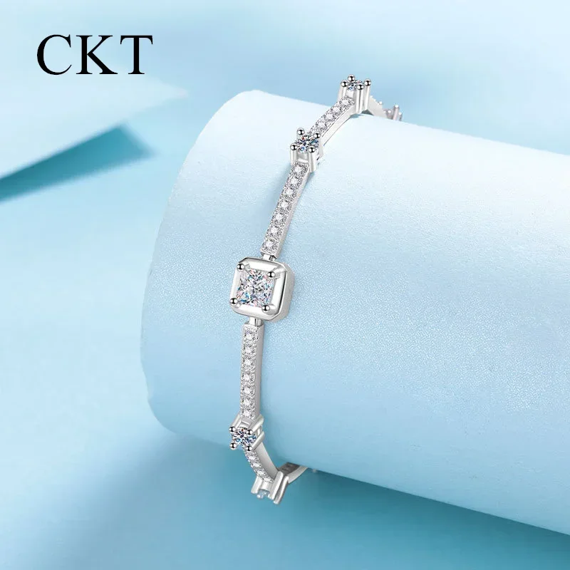 18K White Gold Light Luxury Platinum Pt950 Style Simple Niche Square Gift Girlfriend 1.88ct Moissanite Bracelet Fine Jewelry