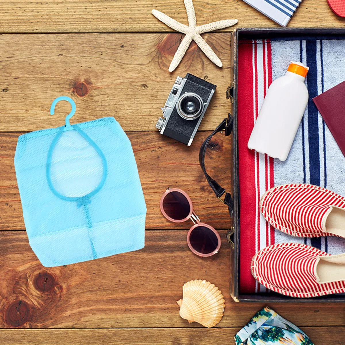 

3Pcs Hanging Mesh Bag Clothesline Organizer with Hanger for Small Things Bathroom Kitchen Assorted Color