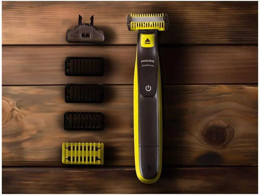 Philips OneBlade Male Grooming - Bivolt Trimmer and Spree